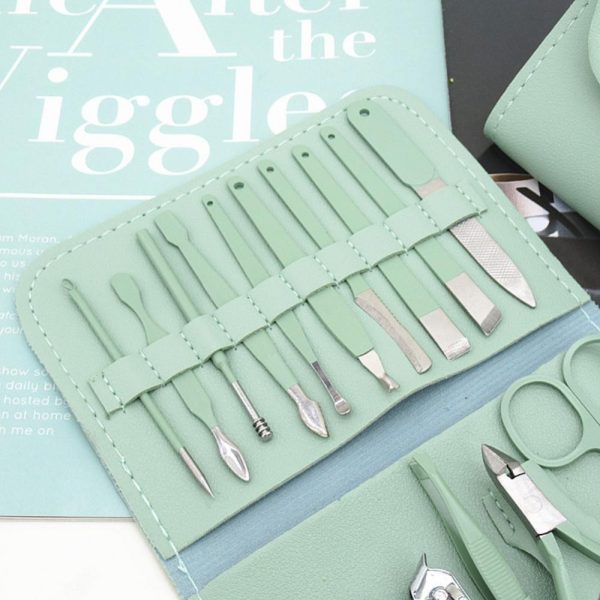 16-Piece Manicure & Pedicure Kit – Premium Stainless Steel Nail Care Set